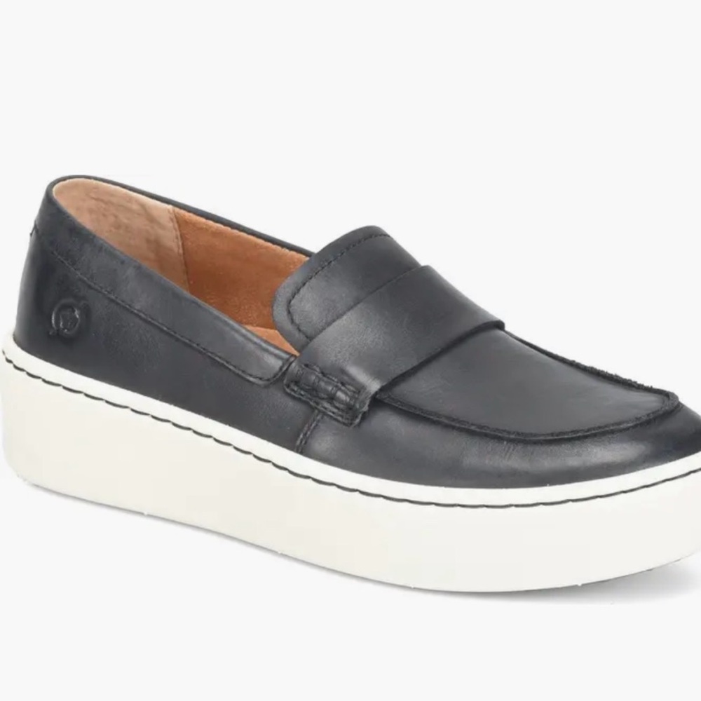 Born Marlie Black Leather Platform Loafers. Brand new. Size 10